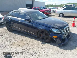 2010 Mercedes-Benz E-Class E 550 Luxury with VIN WDDHF9AB5AA143775, listed as a IAAI auction lot 41980967 with 1 mi miles. Bid and sale history available at carsss.com. Image 1.