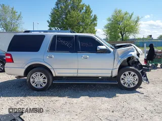 2012 Ford Expedition Limited z VIN 1FMJU1K57CEF62617, wystawiony jako IAAI lot #42272116 z przebiegiem 222 670 mil mil oraz . Historia ofert i sprzedaży dostępna na DreamBid. Obrazek 12.