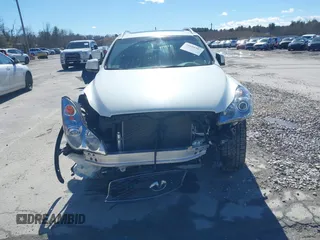 2017 Infiniti QX50 z VIN JN1BJ0RRXHM403160, wystawiony jako IAAI lot #41680387 z przebiegiem 41 425 mil mil oraz . Historia ofert i sprzedaży dostępna na DreamBid. Obrazek 6.