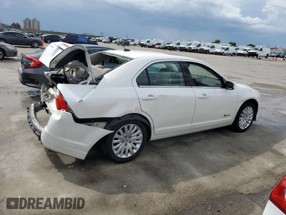 2010 Ford Fusion Hybrid z VIN 3FADP0L34AR186085, wystawiony jako Copart lot #55291735 z przebiegiem 282 029 mil mil oraz Szkody całkowita. Historia ofert i sprzedaży dostępna na DreamBid. Obrazek 3.