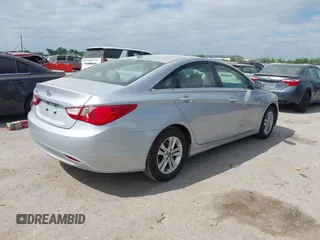 2012 Hyundai Sonata GLS with VIN 5NPEB4AC4CH461595, listed as a IAAI auction lot 42032733 with 125,569 mi miles. Bid and sale history available at carsss.com. Image 4.