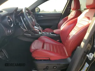 2022 Alfa Romeo Stelvio Sprint z VIN ZASPAKAN7N7D41824, wystawiony jako Copart lot #43214015 z przebiegiem 62 232 mil mil oraz Szkody całkowita. Historia ofert i sprzedaży dostępna na DreamBid. Obrazek 7.
