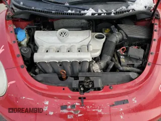 2010 Volkswagen Beetle with VIN 3VWPW3AG6AM008674, listed as a Copart auction lot 84081404 with 204,277 mi miles and Salvage title. Bid and sale history available at DreamBid. Image 13.