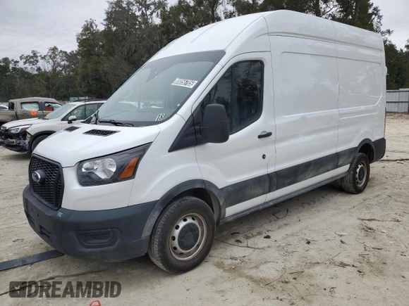 2023 Ford Transit Cargo z VIN 1FTBR1X83PKB01645, wystawiony jako Copart lot #88056705 z przebiegiem 52 948 mil mil oraz Czysty tytuł • Clean title. Historia ofert i sprzedaży dostępna na DreamBid. Obrazek 1.