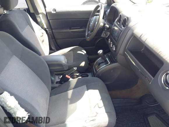 2017 Jeep Patriot Sport with VIN 1C4NJRBB7HD144753, listed as a IAAI auction lot 41986251 with 157,684 mi miles and . Bid and sale history available at DreamBid. Image 5.