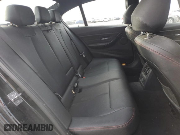 2013 BMW 3 Series 328i z VIN WBA3A5C57DF453465, wystawiony jako Copart lot #51005325 z przebiegiem 158 192 mil mil oraz Szkoda całkowita • Salvage title. Historia ofert i sprzedaży dostępna na DreamBid. Obrazek 10.