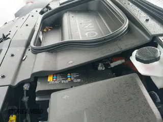 2024 Hyundai Ioniq 6 SEL с VIN KMHM34AC2RA076539, выставлен на аукционе IAAI как лот 42197555 с пробегом 3 988 миль миль и . История ставок и продаж доступна на DreamBid. Изображение 20.