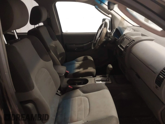 2005 Nissan Xterra S with VIN 5N1AN08U95C633157, listed as a IAAI auction lot 41277946 with 213,067 mi miles. Bid and sale history available at carsss.com. Image 5.