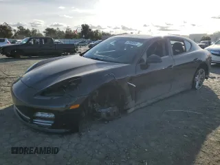2013 Porsche Panamera with VIN WP0AA2A7XDL015120, listed as a Copart auction lot 47650285 with 91,449 mi miles and Salvage Title. Bid and sale history available at carsss.com. Image 1.