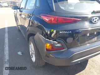 2020 Hyundai Kona SE z VIN KM8K1CAA7LU488743, wystawiony jako IAAI lot #41833649 z przebiegiem 62 228 mil mil oraz . Historia ofert i sprzedaży dostępna na DreamBid. Obrazek 17.