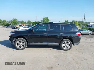 2012 Toyota Highlander Limited z VIN 5TDDK3EH2CS114949, wystawiony jako IAAI lot #42653088 z przebiegiem 133 231 mil mil oraz . Historia ofert i sprzedaży dostępna na DreamBid. Obrazek 14.