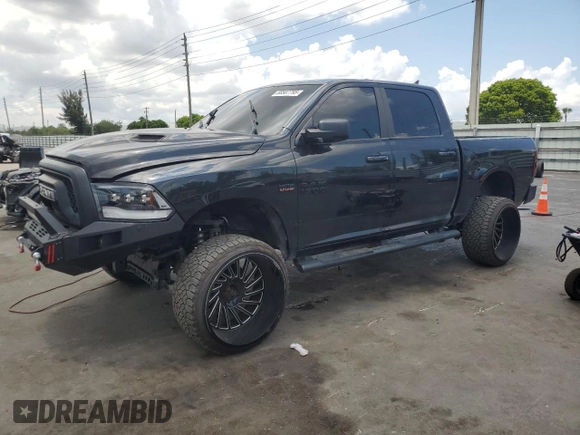2016 Ram 1500 Rebel z VIN 1C6RR7YT0GS336788, wystawiony jako Copart lot #58507795 z przebiegiem Nie podano mil oraz Szkody całkowita. Historia ofert i sprzedaży dostępna na DreamBid. Obrazek 1.