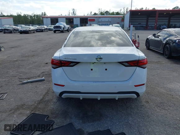 2023 Nissan Sentra S z VIN 3N1AB8BVXPY304722, wystawiony jako IAAI lot #40873711 z przebiegiem 23 110 mil mil oraz . Historia ofert i sprzedaży dostępna na DreamBid. Obrazek 16.