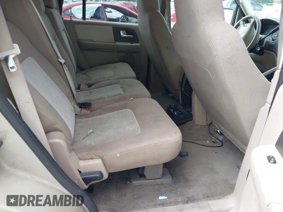 2004 Ford Expedition Special Service with VIN 1FMRU15W24LA46475, listed as a IAAI auction lot 42276093 with 218,197 mi miles and . Bid and sale history available at DreamBid. Image 8.