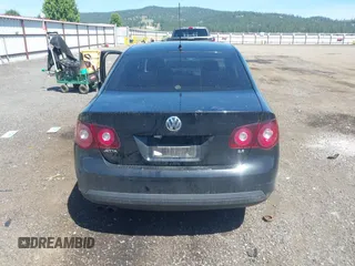 2010 Volkswagen Jetta SE with VIN 3VWRZ7AJ7AM116496, listed as a IAAI auction lot 42360075 with 249,048 mi miles and . Bid and sale history available at DreamBid. Image 16.
