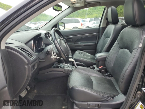 2015 Mitsubishi Outlander GT with VIN 4A4AR4AWXFE040546, listed as a Copart auction lot 55917935 with 323,546 mi miles and Salvage title. Bid and sale history available at DreamBid. Image 7.