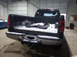 2005 Ford F-250 XL with VIN 1FTSX21P35EB41618, listed as a Copart auction lot 47006395 with 145,902 mi miles and Salvage Title. Bid and sale history available at DreamBid. Image 6.
