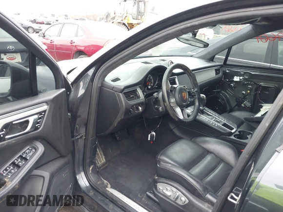 2018 Porsche Macan Turbo z VIN WP1AF2A59JLB71496, wystawiony jako IAAI lot #41479669 z przebiegiem 88 528 mil mil oraz . Historia ofert i sprzedaży dostępna na DreamBid. Obrazek 5.