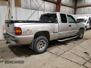 2004 Chevrolet Silverado 1500 with VIN 1GCEK19T24Z307903, listed as a Copart auction lot 49138965 with 165,162 mi miles and Salvage Title. Bid and sale history available at DreamBid. Image 3.