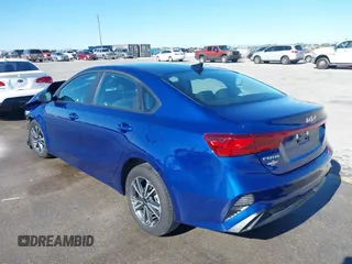 2024 Kia Forte LXS z VIN 3KPF24AD3RE837939, wystawiony jako IAAI lot #41407498 z przebiegiem Nie podano mil oraz . Historia ofert i sprzedaży dostępna na DreamBid. Obrazek 3.