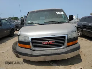 2003 GMC Savana Commercial C6Y with VIN 1GDFG15T931229043, listed as a Copart auction lot 44422145 with 173,310 mi miles and Salvage Title. Bid and sale history available at carsss.com. Image 5.
