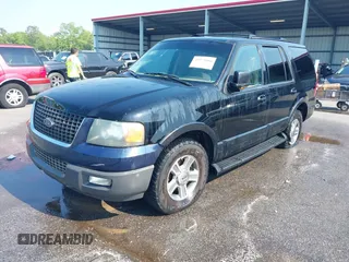 2004 Ford Expedition Eddie Bauer with VIN 1FMPU17L54LA74068, listed as a IAAI auction lot 41974666 with 292,308 mi miles. Bid and sale history available at carsss.com. Image 2.