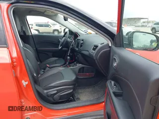 2021 Jeep Compass Trailhawk с VIN 3C4NJDDB3MT503519, выставлен на аукционе IAAI как лот 42134067 с пробегом 35 406 миль миль и . История ставок и продаж доступна на DreamBid. Изображение 5.