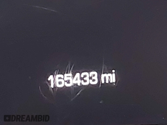 2015 Chrysler 300 Limited with VIN 2C3CCAAG5FH796498, listed as a IAAI auction lot 41520694 with 165,433 mi miles. Bid and sale history available at carsss.com. Image 15.