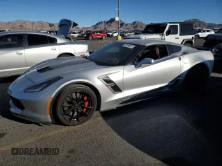 2017 Chevrolet Corvette Grand Sport 2LT with VIN 1G1YY2D75H5105428, listed as a Copart auction lot 42156015 with 31,563 mi miles and Salvage Title. Bid and sale history available at carsss.com. Image 1.