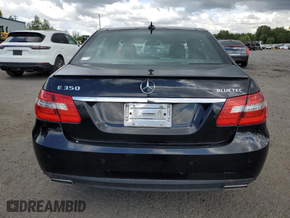 2011 Mercedes-Benz E 350 Luxury with VIN WDDHF2EBXBA435909, listed as a Copart auction lot 55822995 with 153,607 mi miles and Salvage title. Bid and sale history available at DreamBid. Image 6.