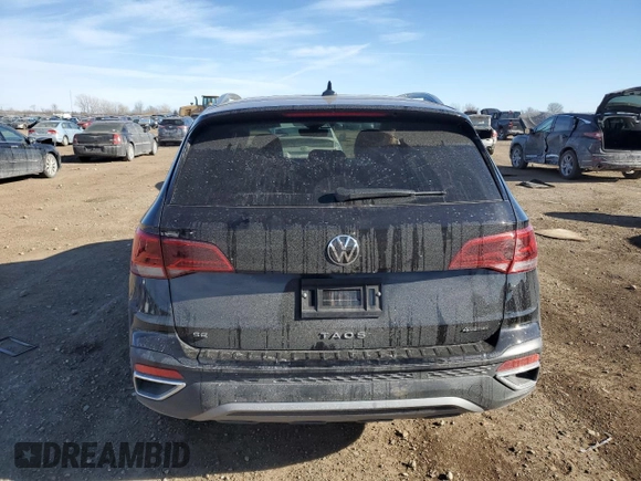 2024 Volkswagen Taos SE z VIN 3VVVX7B2XRM050831, wystawiony jako Copart lot #42519705 z przebiegiem 9 271 mil mil oraz Szkoda całkowita • Salvage title. Historia ofert i sprzedaży dostępna na DreamBid. Obrazek 6.