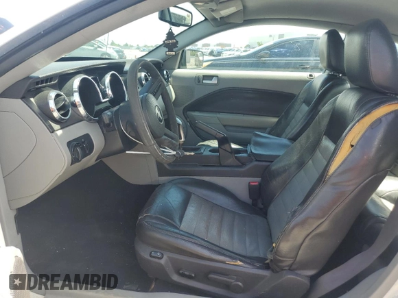 2008 Ford Mustang GT Deluxe with VIN 1ZVHT82H185202918, listed as a Copart auction lot 61624935 with 220,956 mi miles and Clean title. Bid and sale history available at DreamBid. Image 7.