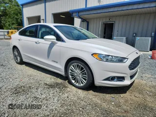2013 Ford Fusion SE Hybrid with VIN 3FA6P0LU3DR265589, listed as a Copart auction lot 64081245 with 224,864 mi miles and Salvage title. Bid and sale history available at DreamBid. Image 4.