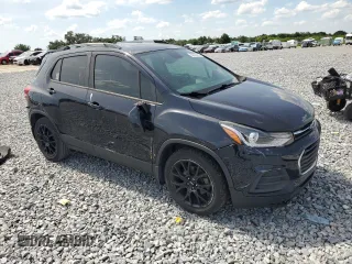 2021 Chevrolet Trax LT z VIN KL7CJLSB8MB356150, wystawiony jako Copart lot #52855555 z przebiegiem 51 781 mil mil oraz Szkoda całkowita • Salvage title. Historia ofert i sprzedaży dostępna na DreamBid. Obrazek 4.