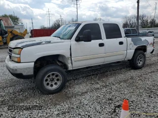 2006 Chevrolet Silverado 1500 LT1 with VIN 2GCEK13T761133699, listed as a Copart auction lot 52619945 with 180,048 mi miles and Clean Title. Bid and sale history available at carsss.com. Image 1.