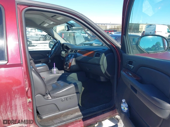 2008 Chevrolet Silverado 1500 LTZ with VIN 3GCEK13338G277180, listed as a IAAI auction lot 41628926 with 242,920 mi miles. Bid and sale history available at carsss.com. Image 5.