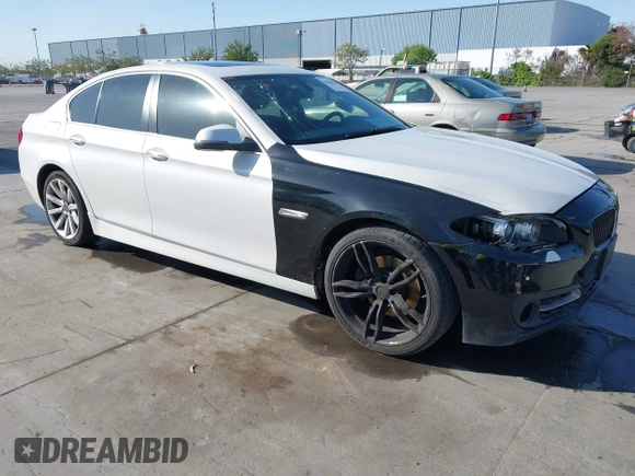 2015 BMW 5 Series 528i with VIN WBA5A5C59FD524043, listed as a IAAI auction lot 42023892 with 94,216 mi miles and . Bid and sale history available at carsss.com. Image 1.