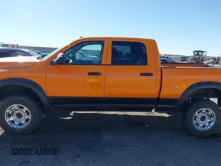 2014 Ram 2500 Tradesman z VIN 3C6TR5CTXEG235098, wystawiony jako IAAI lot #41831596 z przebiegiem 97 540 mil mil oraz . Historia ofert i sprzedaży dostępna na DreamBid. Obrazek 15.