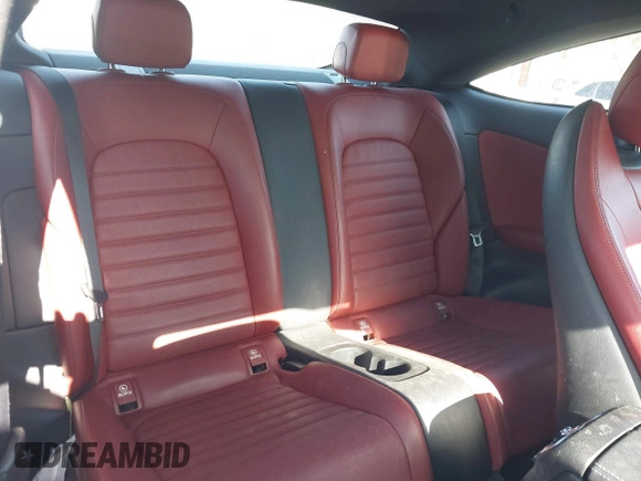 2019 Mercedes-Benz C 300 с VIN WDDWJ8DB1KF844216, выставлен на аукционе IAAI как лот 41824556 с пробегом 104 530 миль миль и . История ставок и продаж доступна на DreamBid. Изображение 8.