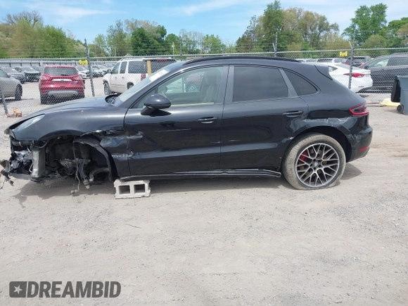 2016 Porsche Macan Turbo с VIN WP1AF2A53GLB90750, выставлен на аукционе IAAI как лот 42222812 с пробегом 164 696 миль миль и . История ставок и продаж доступна на DreamBid. Изображение 13.