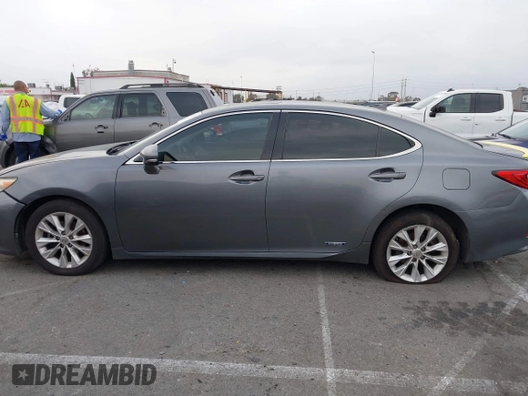 2013 Lexus ES 300h with VIN JTHBW1GG5D2017997, listed as a IAAI auction lot 42185265 with 166,383 mi miles and . Bid and sale history available at DreamBid. Image 13.