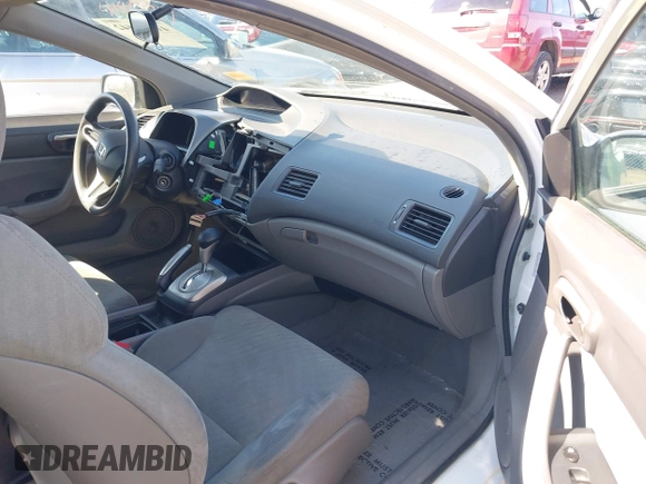 2011 Honda Civic Cpe LX with VIN 2HGFG1B60BH517070, listed as a IAAI auction lot 41983442 with 1 mi miles. Bid and sale history available at carsss.com. Image 5.