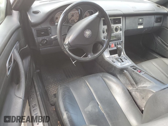 2002 Mercedes-Benz SLK 230 Kompressor z VIN WDBKK49FX2F242519, wystawiony jako Copart lot #74947574 z przebiegiem 38 513 mil mil oraz Czysty tytuł • Clean title. Historia ofert i sprzedaży dostępna na DreamBid. Obrazek 8.