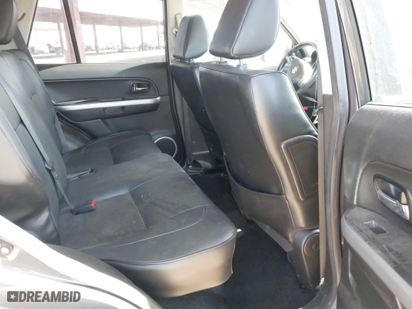 2011 Suzuki Grand Vitara Limited with VIN JS3TE0D71B4100465, listed as a IAAI auction lot 41725221 with 281,721 mi miles. Bid and sale history available at carsss.com. Image 8.