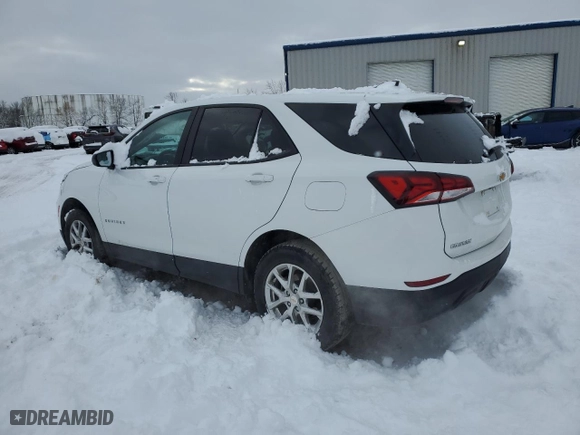 2022 Chevrolet Equinox LS with VIN 3GNAXSEV2NS105601, listed as a Copart auction lot 82583224 with 41,800 mi miles and Salvage Title. Bid and sale history available at carsss.com. Image 2.