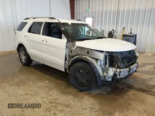 2013 Ford Utility Police Interceptor with VIN 1FM5K8AR0DGA68738, listed as a IAAI auction lot 41670595 with 186,388 mi miles. Bid and sale history available at carsss.com. Image 1.