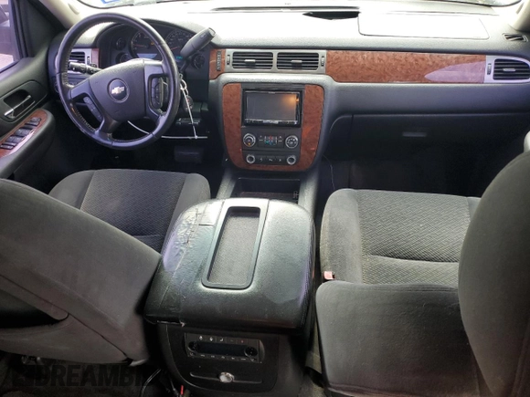 2007 Chevrolet Suburban LTZ with VIN 3GNFC16097G192272, listed as a Copart auction lot 54507205 with 177,744 mi miles and Salvage Title. Bid and sale history available at DreamBid. Image 8.