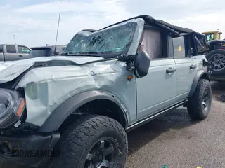 2022 Ford Bronco with VIN 1FMEE5DP1NLA97402, listed as a IAAI auction lot 42446383 with Not provided miles and . Bid and sale history available at DreamBid. Image 6.