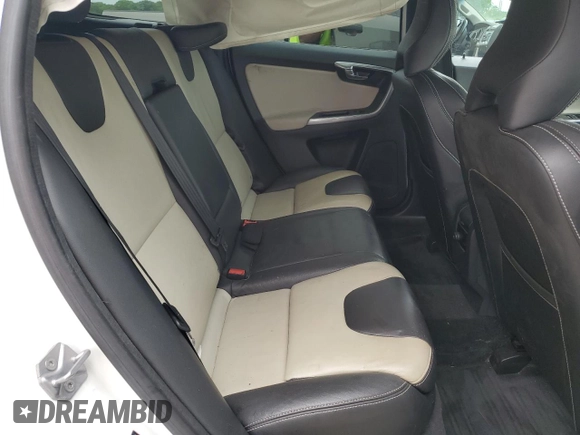 2016 Volvo XC60 T5 Drive-E Premier с VIN YV440MDKXG2906429, выставлен на аукционе Copart как лот 54184475 с пробегом 126 317 миль миль и Списание • Salvage title. История ставок и продаж доступна на DreamBid. Изображение 11.