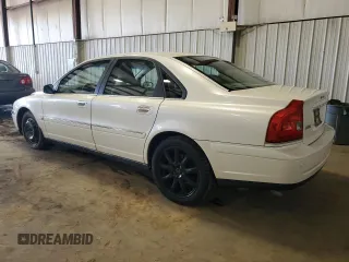 2004 Volvo S80 with VIN YV1TH59H941355562, listed as a Copart auction lot 82679234 with 128,590 mi miles and Salvage Title. Bid and sale history available at carsss.com. Image 2.